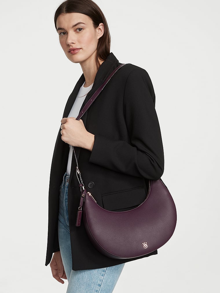 Crescent Curve Shoulder Bag image number null