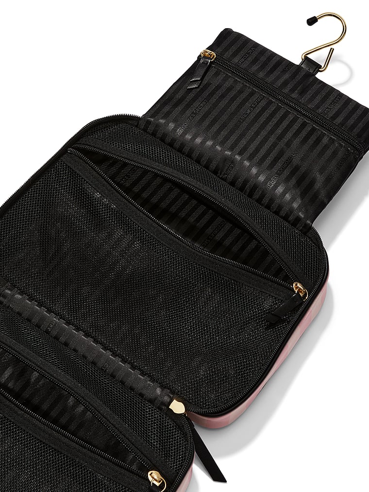 Jetsetter Hanging Cosmetic Case image number null