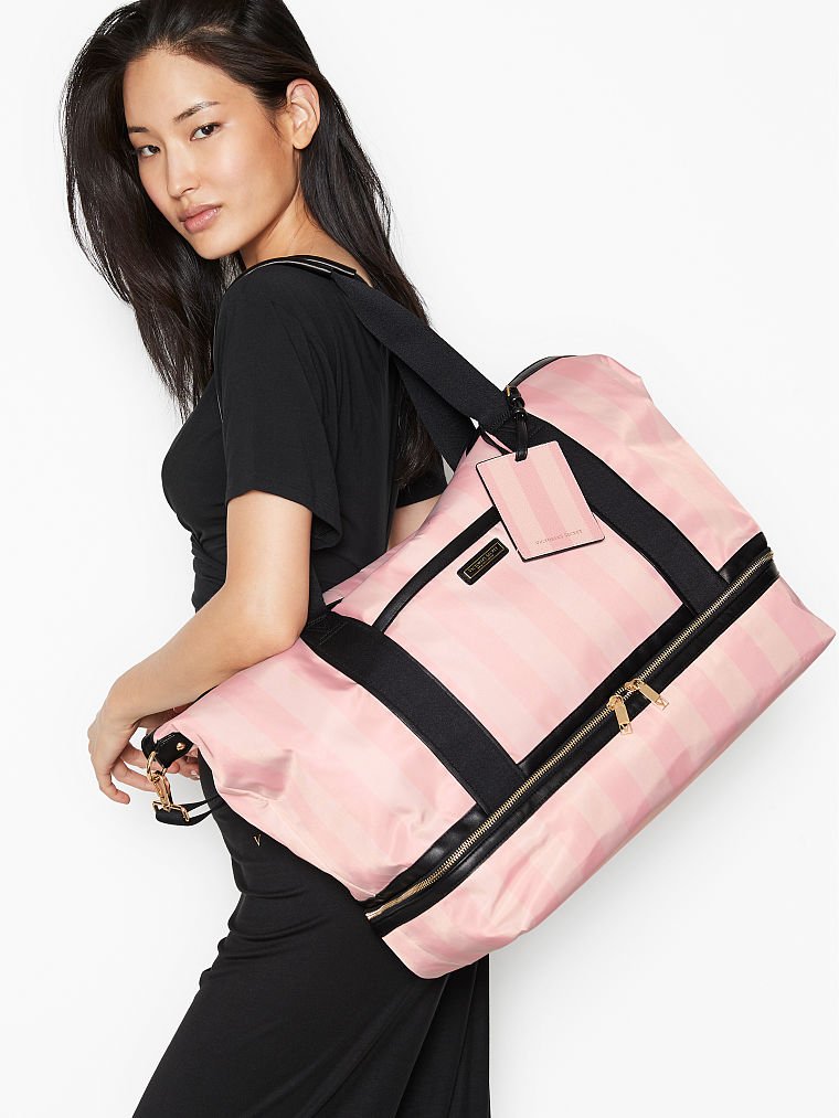 The VS Getaway Overnight Bag image number null