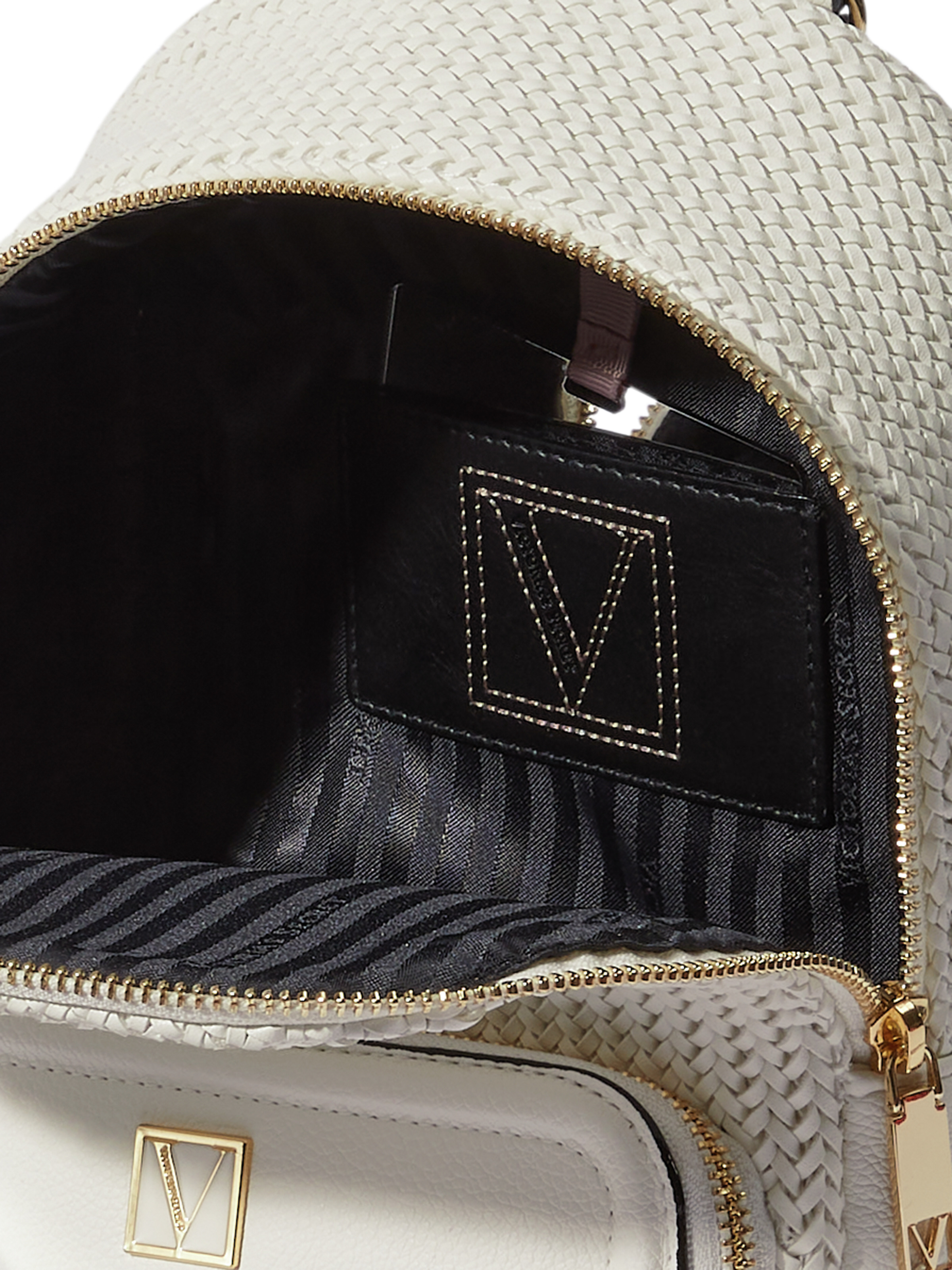 The Victoria Small Backpack image number null