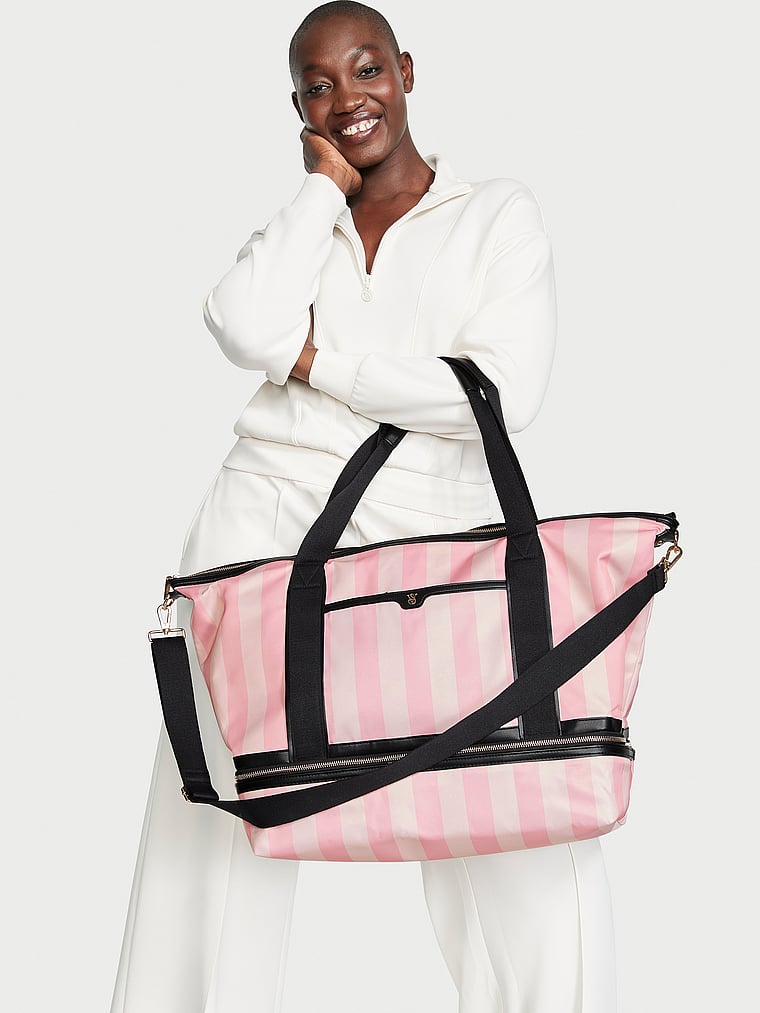 The VS Getaway Overnight Bag image number null